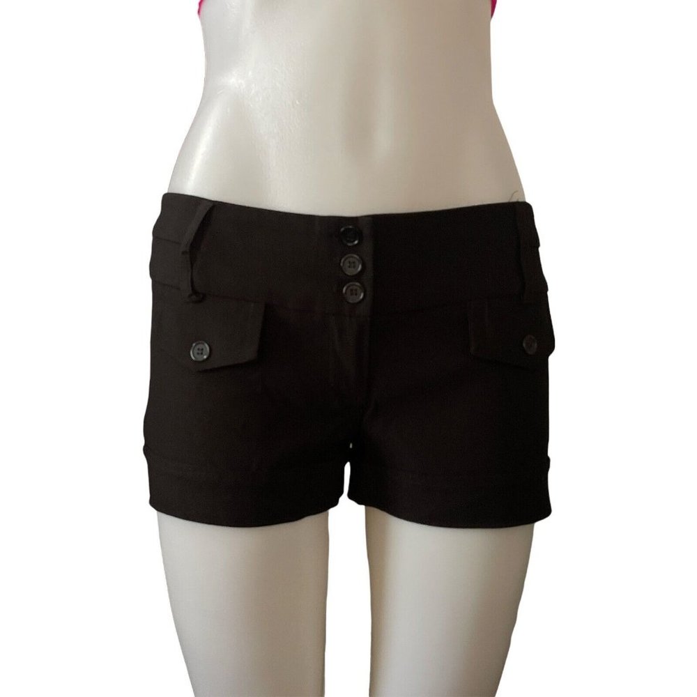 Mandee Women Shorts Black Size 9